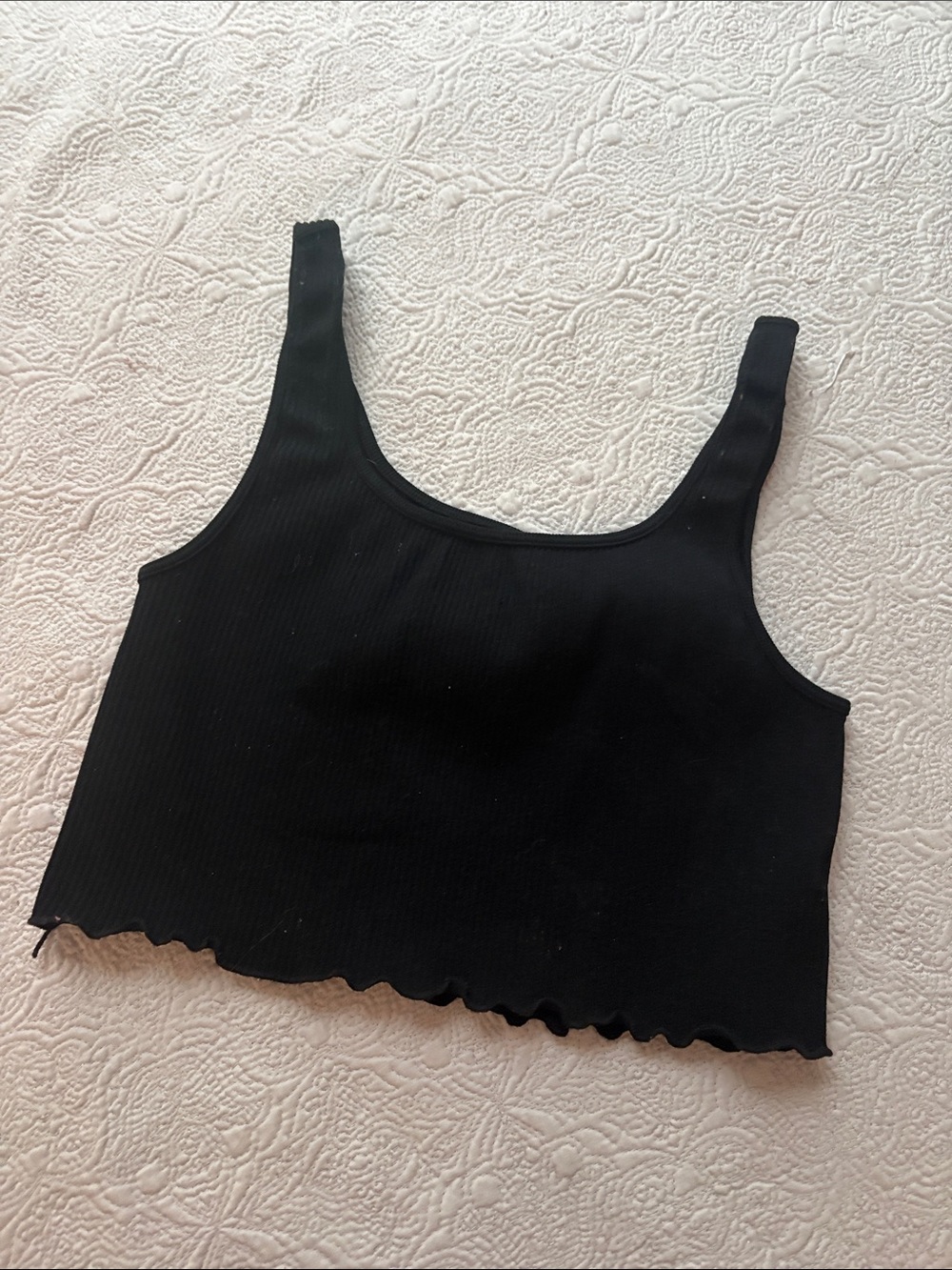 Aeropostale Black Ribbed Lettuce-Hem Crop Tank